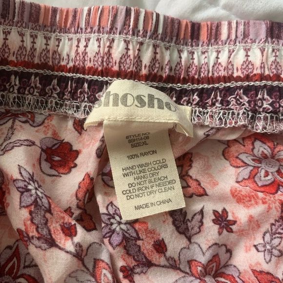 Floral Shorts  - Picture 3 of 4